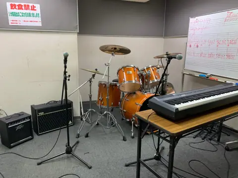 BIGBOSS STUDIO（BIGBOSS札幌）：ドラム・アンプ・キーボードのあるスタジオ