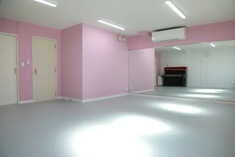 ドリームスタジオ西大島（ピアノのある広い部屋）