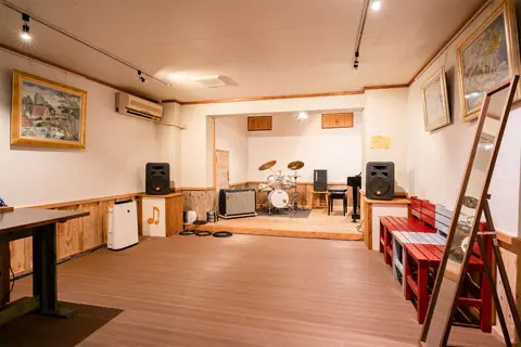 エノトン赤坂スタジオ（ENOTN Akasaka Studio）：ドラムのあるスタジオ