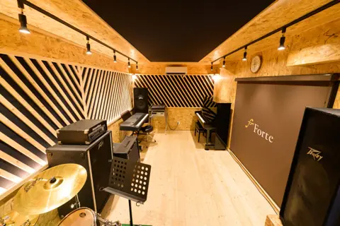 Forte music studio（フォルテ・ミュージックスタジオ）：スタジオの室内