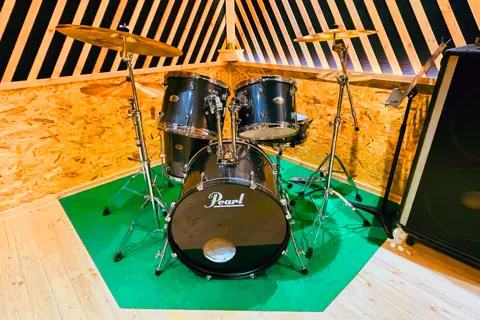 Forte music studio（フォルテ・ミュージックスタジオ）：Pearlのドラムセット