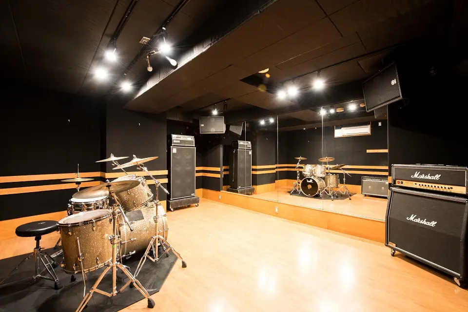 ゲートウェイスタジオ 高田馬場3号店（ドラムとアンプのあるスタジオ）