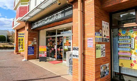 グルーヴィン楽器 レンタルスタジオ（店舗の入口）