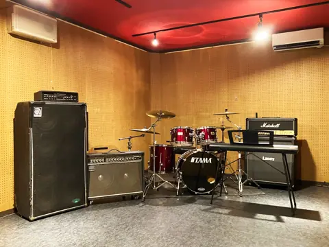 HEAVEN'S ROCK 熊谷 VJ-1 リハーサルスタジオ：Bスタジオ