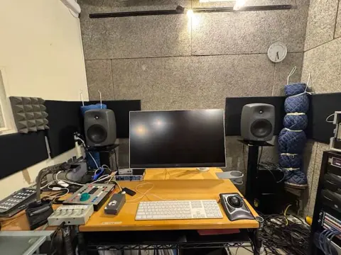 Island Studio：コントロールルーム