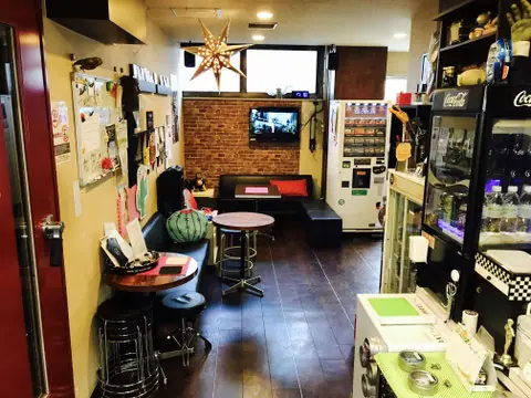 STUDIO JAMJAM:ソファのあるロビー
