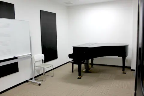 J.カレッジ 宝塚校 レンタルルーム：ミュージックルーム3（グランドピアノ）