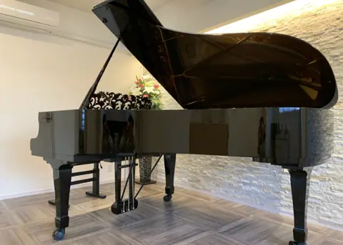 北田辺Piano Salon：グランドピアノ