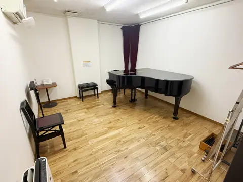 レンタルスタジオ フェルマータ(北里楽器):スタジオ003(グランドピアノ)