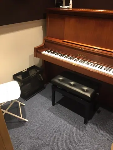 ミナトピアノ練習室 南麻布校：M3（Yamaha U3）