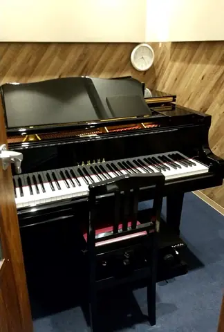 ミナトピアノ練習室 白金校：S6（Yamaha G2）