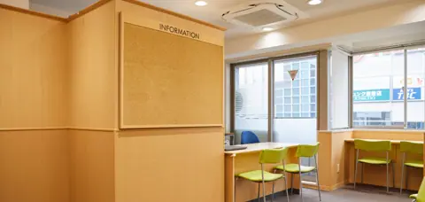 宮地楽器 MUSIC JOY 立川北 練習室レンタル(受付と待合)