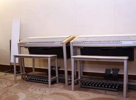 名古屋音楽学校 レンタルスタジオ・貸し練習室：電子オルガン2台の部屋