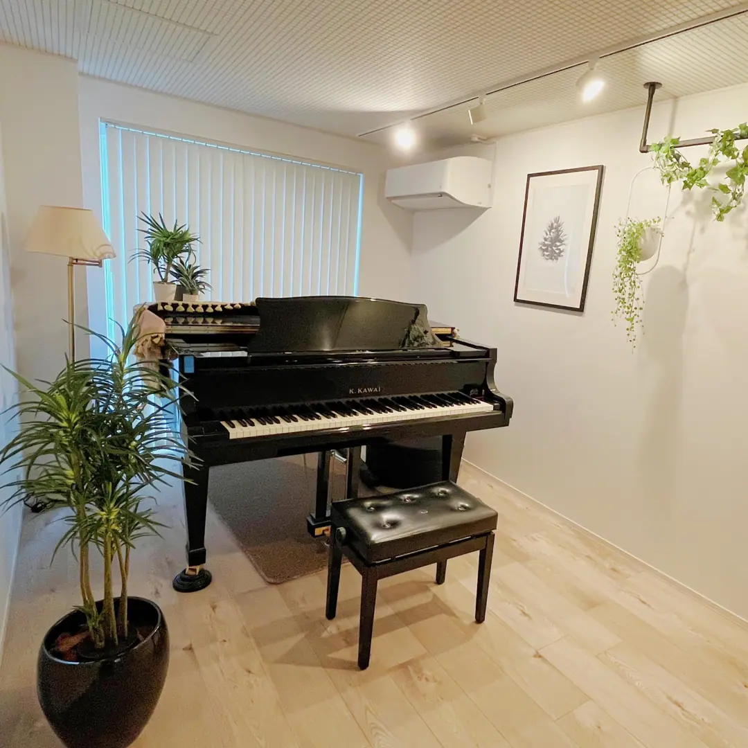 Natsuon Studio(グランドピアノの部屋)