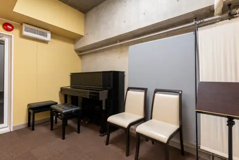 poco四条：アップライトA