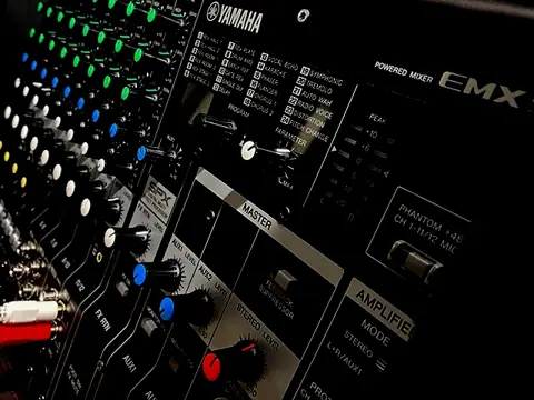 レンタルスタジオ pon pam（スタジオpon／スタジオpam）：パワードミキサー YAMAHA EMX5