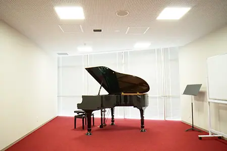 高座クリーンセンター環境プラザ 音楽室（グランドピアノのある音楽室）