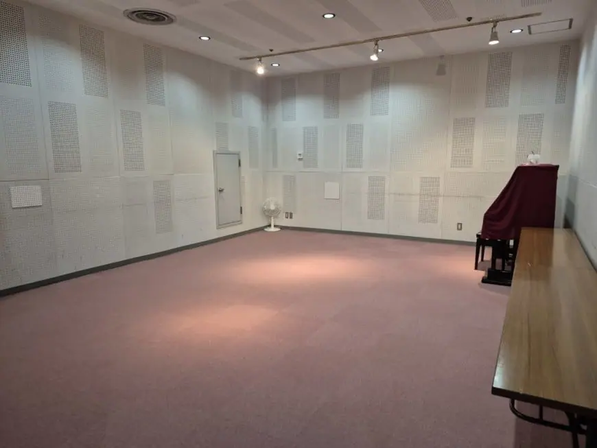 船橋市勤労市民センター 音楽室(アップライトピアノのある音楽室)