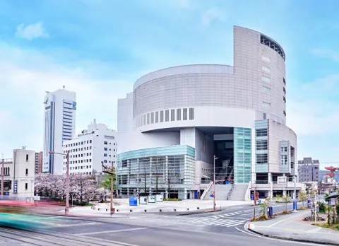 高知市文化プラザかるぽーと スタジオ：建物外観