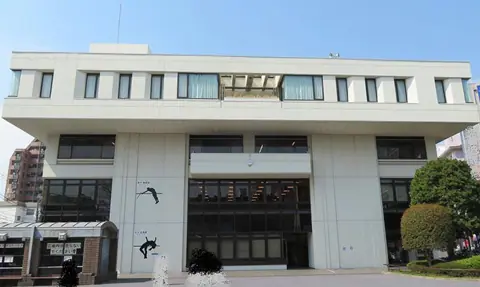 烏山区民センター 音楽室（烏山区民センター外観）