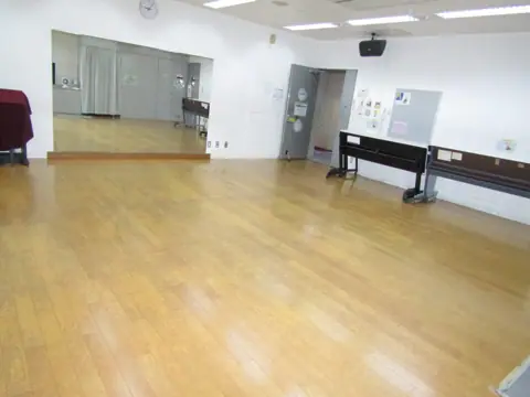 横浜市東永谷地区センター 音楽室（鏡のある音楽室）