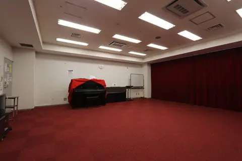 横須賀市立勤労福祉会館（ヴェルクよこすか） 音楽室（ピアノのある音楽室）