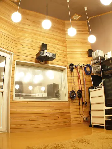 Recording Studio Switch（レコーディングスタジオ・スイッチ）：レコーディングルーム