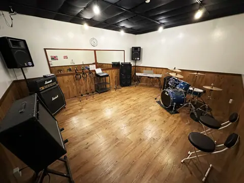 ロッキン豊田店:A3スタジオ
