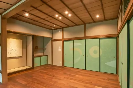Sakura Studio（サクラスタジオ）：襖の部屋