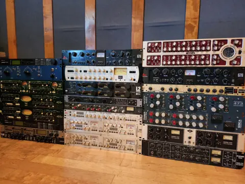 スタジオ チャプターハウス（STUDIO CHAPTER H[aus]）：マイクプリアンプ類