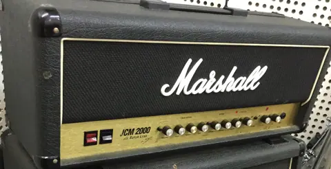 スタジオキューブ：Marshallのアンプヘッド