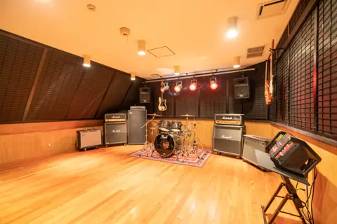 STUDIO image（スタジオ・イマージュ）：4 STUDIO