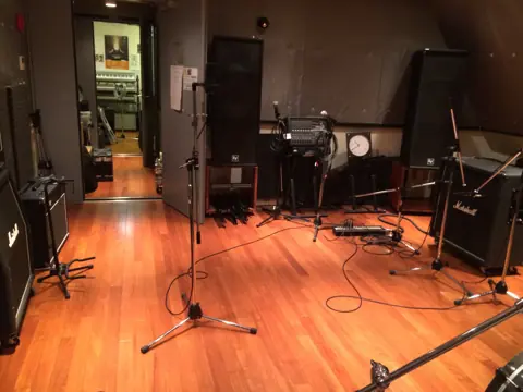 STUDIO image（スタジオ・イマージュ）：レコーディングブース