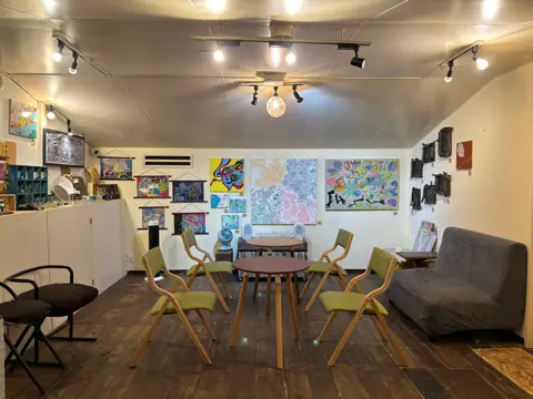 STUDIO IZ：ラウンジスペース