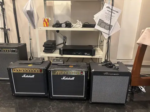 Studio.K（レンタル音楽スタジオ）：ギターアンプ