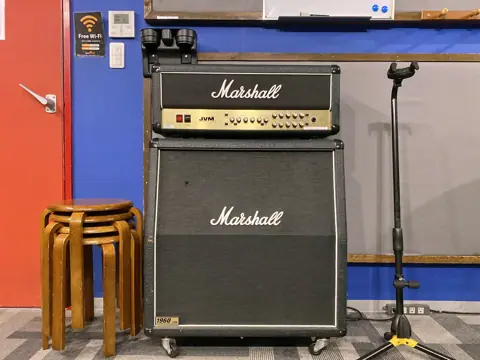 スタジオマックス アメ村店：Marshallのアンプ
