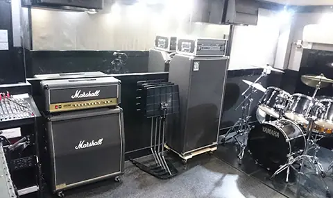 スタジオレッド綾瀬店（STUDIO RED）：Marshallのアンプ