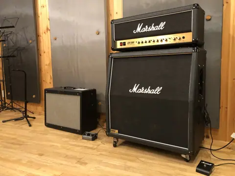 Studio WoodBox（スタジオウッドボックス）：ギターアンプ