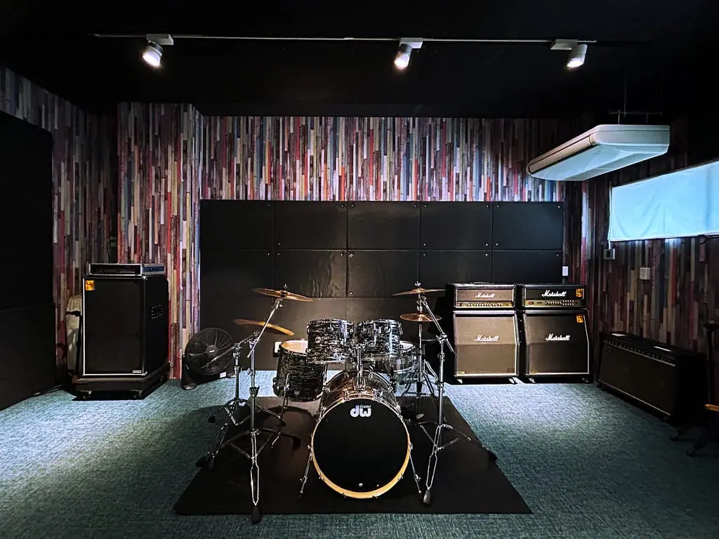 スタジオバース問屋町 音楽スタジオ（1Fスタジオ）