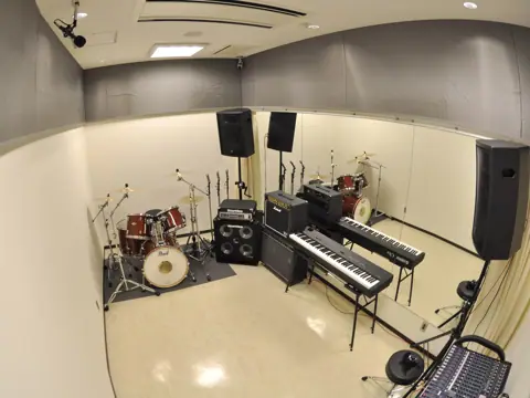 SUZUCOMI レンタルスタジオ(Studio B(ドラム・キーボード・アンプ))