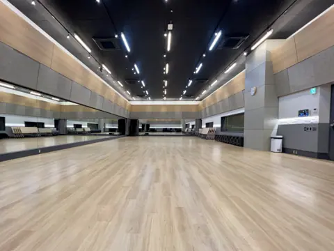 TIC Studio：広い室内