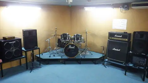 TOP BAND（トップバンド）：B studio