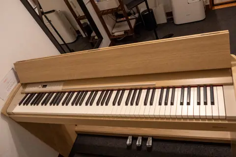 ワオン・スタジオ 御茶ノ水:電子ピアノ