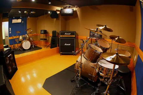 Y.Y Music STUDIO 上尾店（Dスタジオ）