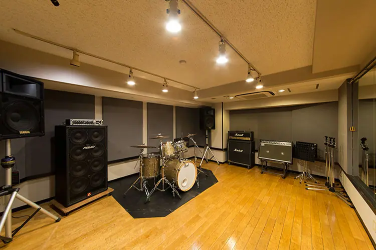Y.Y Music STUDIO 新所沢店（Bスタジオ）
